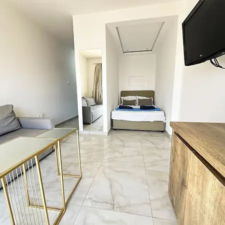 Alice - أيا نابا